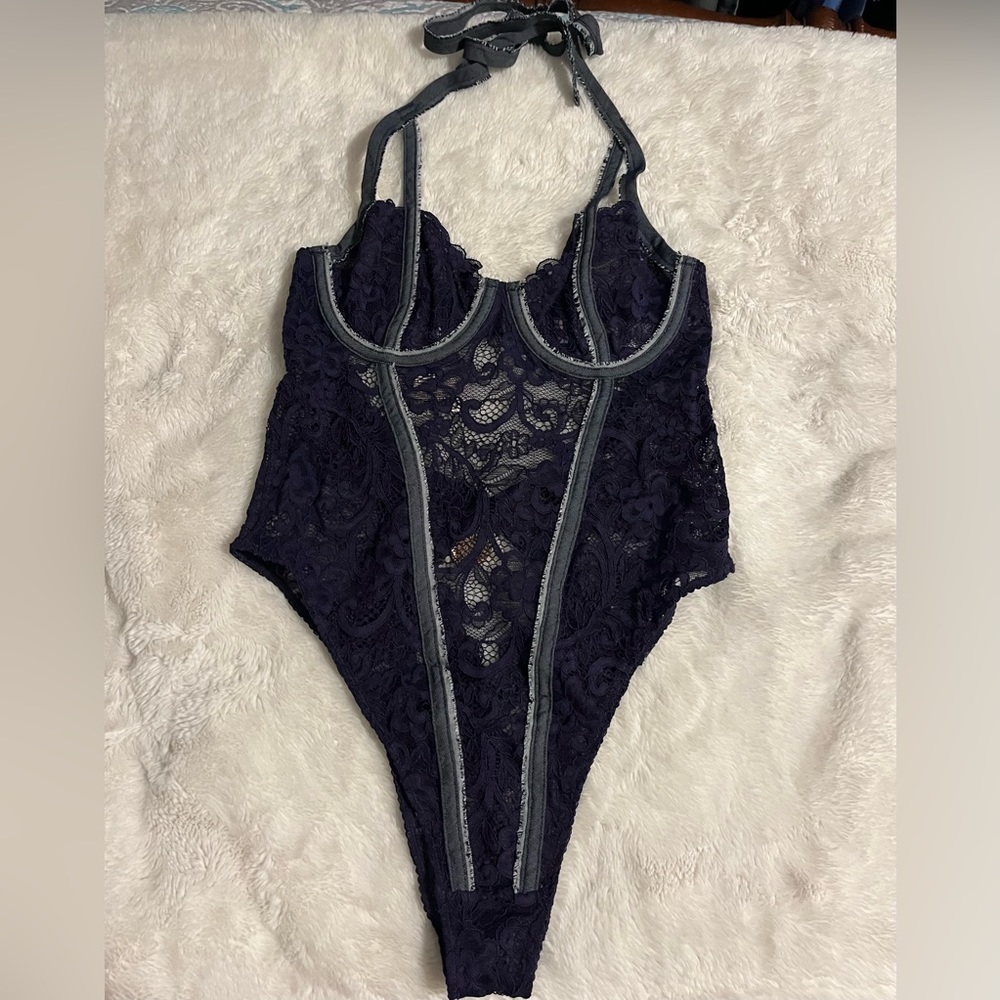 NWT Savage X Fenty Lingerie Navy w/grey trim charm on rear key hole Size Med.